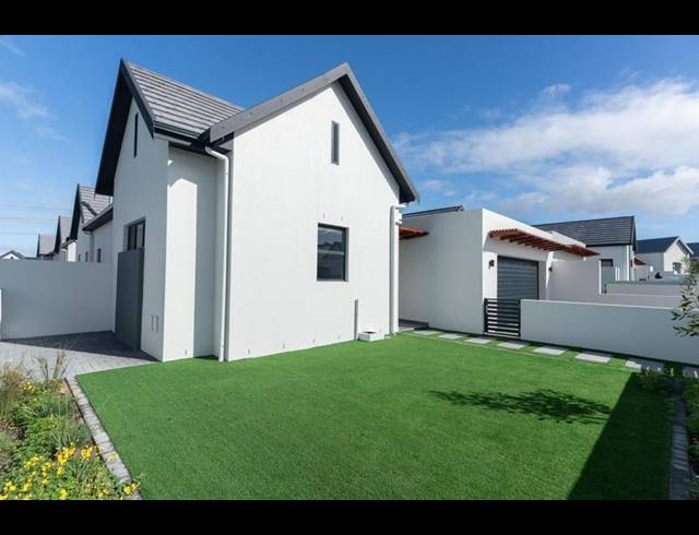 3 BEDROOM HOUSE FOR SALE IN SITARI